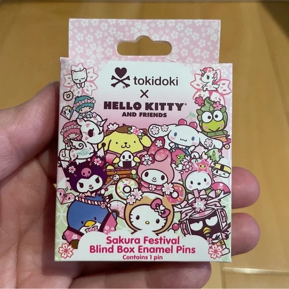 New tokidoki My Melody Sakura pin - Picture 4 of 5
